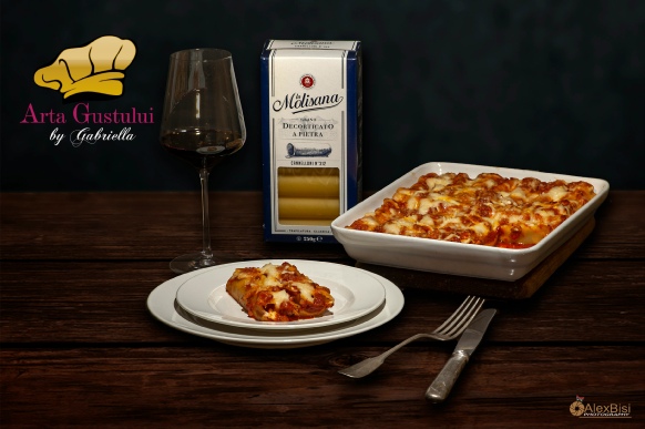 Gabriella pascaru bisi, arta gustului, Cannelloni cu sos ragù bolognez, creator de gusturi, paste fainoase, cannelloni, paste italiene, istorii gastronomice, delicii italiene, parmafood group distribution, parmashop, paste de sarbatoare, paste cu traditie, masa de sarbatoare, masa de craciun, masa de duminica, traditii italiene, paste cu istorie, craciun, duminica, sarbatoare