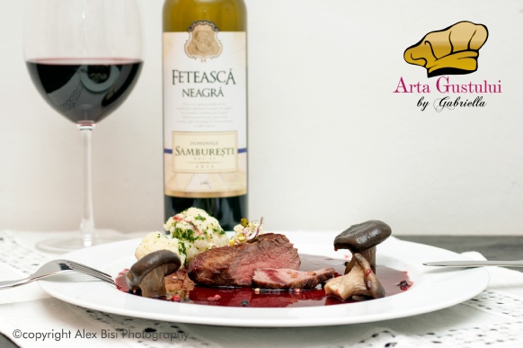 Arta gustului, Carne , Gabriella Pascaru Bisi, Samburesti, Ceafa de vitel cu pastrav de fag, sos din Feteasca Neagra cu fructe de padure si conopida