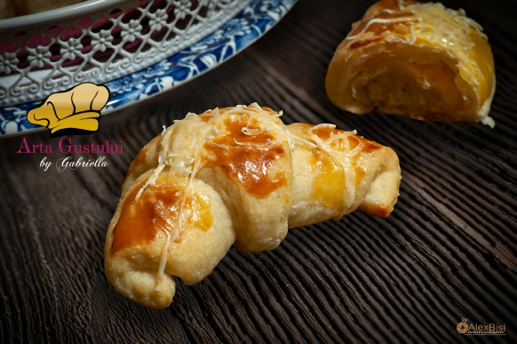 Arta gustului, gabriella pascaru bisi, cornuri pufoase cu unt, cornuri sarate, cornuri dospite, meggle, meggle romania, cornuri cu unt, patiserie, aluat cu unt, patiserie sarata, cornuri delicioase, cornuri gustoase, cornuri de sarbatoare