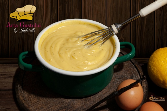 gabriella pascaru bisi, arta gustului, creator de gust, Crema clasica de patiserie, crema de patiserie, crema pasticcera, crema pentru dulciuri, crema delicioasa, crema cu lapte, crema cu oua, crema cu vanilie, crema pentru tarte, crema pentru gogosi, crema pentru choux a la creme, crema pentru croissant, crema italiana