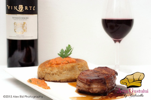 Arta gustului, Carne, Filé de porc cu miere vin rosu pesto de ardei capia si flan de cartofi cu ciuperci, Gabriella Pascaru Bisi, Gateste cu Electrolux la Bucharest Gourmet Festival, Vinarte