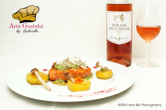 Arta gustului, ciuperci de plop si sos crud de zmeura, Gabriella Pascaru Bisi, Medalion de somon cu crema din rosii verzi, Ocean Fish, Peste, Rosé Terase Danubiene Vinarte, Somon 