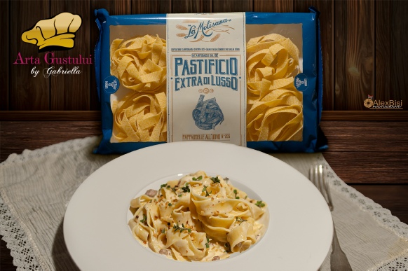 Gabriella pascaru bisi, arta gustului, creator de gust, creator de gusturi, paste fainoase, paste italienesti, reteta originala, pappardelle, Pappardelle cu crema din Grana Padano si carnati proaspeti, crema grana padano, crema parmezan, crema pentru paste, la molisana, la molisana romania, parmafood group, parmashop, paste delicioase, paste adevarate, paste bune, retete paste, retete paste fainoase, carnati proaspeti, paste gourmet, istorii gastronomice, istoria la molisana, la storia la molisana, la migliore pasta, pasta italiana