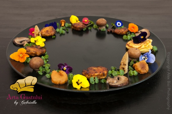 Arta gustului, Carne de pui, Gabriella Pascaru Bisi, Pepite balsamice cu tris de ciuperci si blinis cu turmeric, microgreens.ro