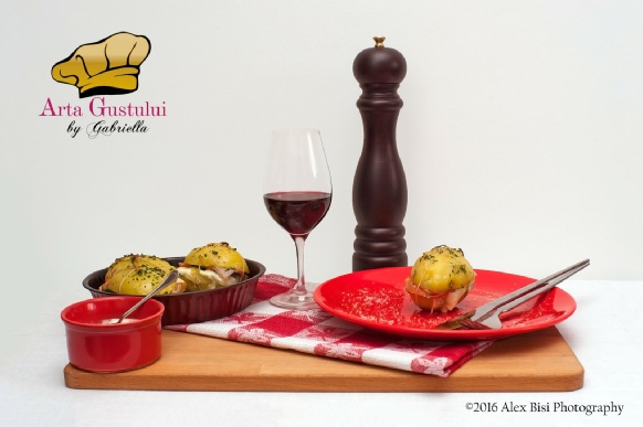Arta gustului, Gabriella Pascaru Bisi, Hobby Chef, Meggle Alpinesse, Sandwich din cartofi cu bacon cascaval afumat Parmezan si sos din hrean cu maioneza, Traditii elvetiene