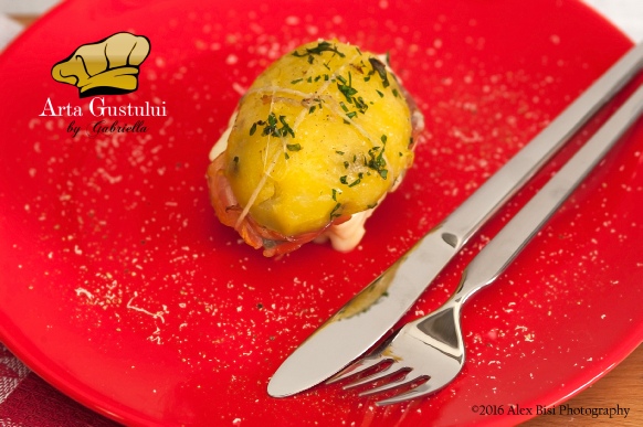 Arta gustului, Gabriella Pascaru Bisi, Hobby Chef, Meggle Alpinesse, Sandwich din cartofi cu bacon cascaval afumat Parmezan si sos din hrean cu maioneza, Traditii elvetiene