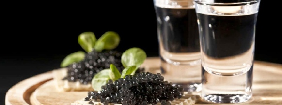 Tartine cu caviar Arta gustului, Gabriella Pascaru Bisi, Istorii gastronomice, Diamantul negru al apelor: caviarul