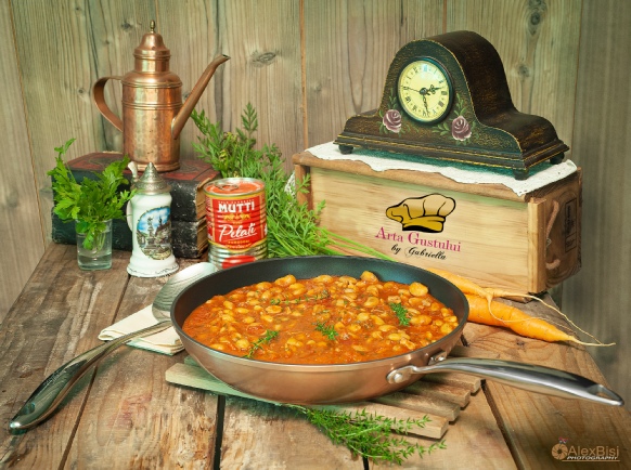 Arta gustului, Carne de pui, Gabriella Pascaru Bisi, Fasole cu morcovi, pui si rosii decojite, Myria, Whirpool, Mutti