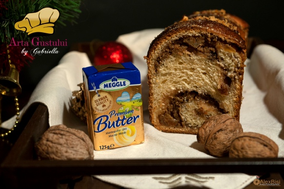 Gabriella pascaru bisi, arta gustului, creator de gust, creator de gusturi, cozonac pufos cu nuca si citrice confiate, cozonac pufos, cozonac, cozonac delicios, cozonacul bunicii, meggle, meggle romania, leida horeca, leida, leida impex, retete bune, retete de odinioara, cozonac cu unt, cozonac bun, reteta incercata, cozonacul copilariei