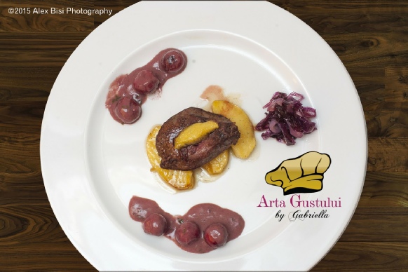 Ficat de curcan pe pat de mere caramelizate Arta gustului, Carne, Ficat de curcan, Gabriella Pascaru Bisi, LA DORNA, Riesling Cuveé d'Excellence Vinarte, Ficat de curcan pe pat de mere caramelizate