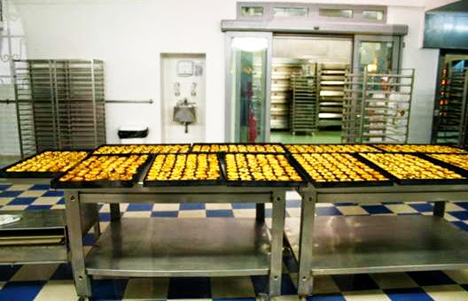 Pastéis de Belém Arta Gustului, Gabriella Pascaru Bisi, Calatorii prin gusturile lumii, Desert, Portugalia, Lisabona si ale sale Pastéis de Belém