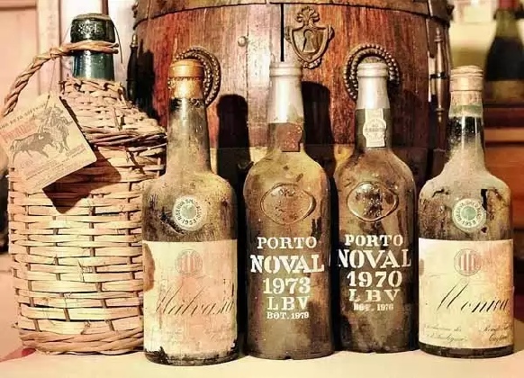 Porto, un vin beligerant Arta gustului, Gabriella Pascaru Bisi, Istorii gastronomice, porto, Porto, un vin beligerant