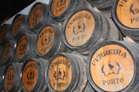 Porto, un vin beligerant Arta gustului, Gabriella Pascaru Bisi, Istorii gastronomice, porto, Porto, un vin beligerant