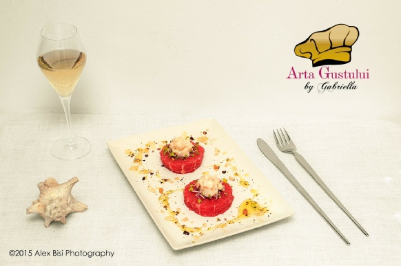 Salata de creveti cu maioneza de citrice, pe pat de grapefruit roz si mix de alune si fructe confiate Aperitive, Arta gustului, Gabriella Pascaru Bisi, Hobby Chef, Ocean Fish, Salata de creveti cu maioneza de citrice pe pat de grapefruit roz si mix de alune si fructe confiate, Salate