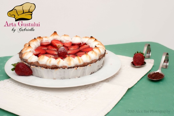Tarta de ciocolata cu ganache, capsuni si bezea Alpenbutter Meggle, Arta gustului, Creme Patisserie Meggle, Desert, Gabriella Pascaru Bisi, Meggle Romania, Tarta de ciocolata cu ganache capsuni si bezea