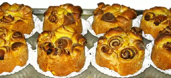 Tort Rosa Mantovana Arta Gustului, Gabriella Pascaru Bisi, Desert, Gastronomie italiana, Gastronomie Renascentista, Isabella d'Este, Istorii gastronomice, Italia, Mantova, Marcheza Gonzaga, Supa, Tort Rosa Mantovana, Zuppa Inglese