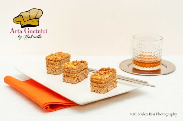 Foietaj din albusuri cu nuca, crema de vanilie si citrice cu glazura crocanta Alpenbutter Meggle, Arta gustului, Desert, Foietaj din albusuri cu nuca crema de vanilie si citrice cu glazura crocanta, Gabriella Pascaru Bisi, Meggle Romania, Prajituri de sarbatoare, Traditii Habsburgice