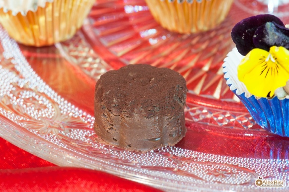 Bomboane din ganache de ciocolata Arta gustului, Desert, Deserturi delicioase,ganache de ciocolata, Gabriella Pascaru Bisi, Meggle, Bomboane din ganache de ciocolata, Bucarest, Romania